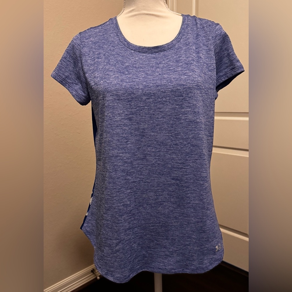 Under Armour Blue Abstract Woman’s Size Large